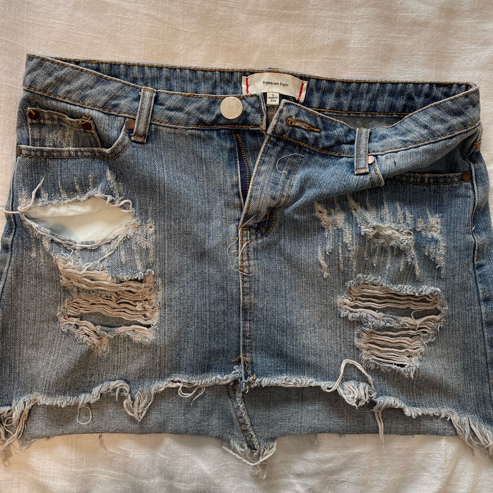 Signature Eight denim mini skirt